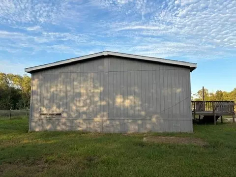 Exterior - 7094 County Road 3, Sweeny, TX 77480 photo 4 of 5