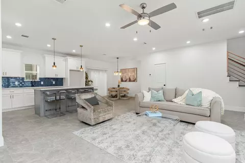 1515 Egypt St, Houston, TX 77009