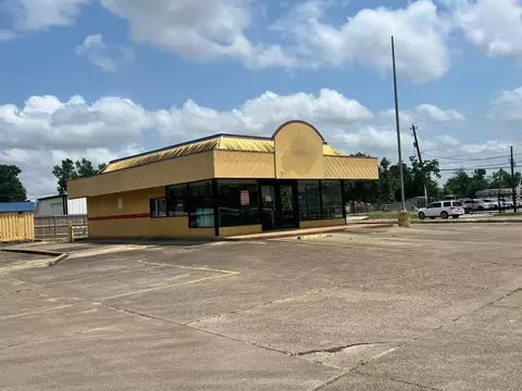 2401 Shaver St, Pasadena, TX 77502