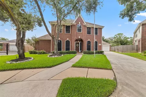 9702 Raymont Cir, Houston, TX 77065