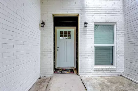 23034 Spring Willow Dr, Tomball, TX 77375
