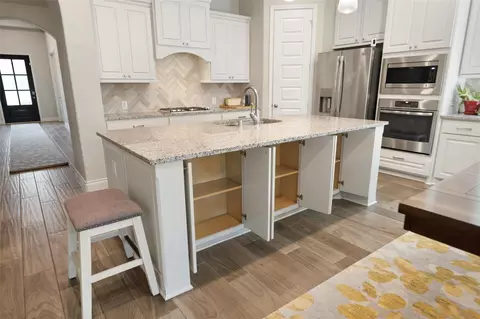 Kitchen - 212 Trillium Park Loop, Conroe, TX 77304 photo 3 of 3
