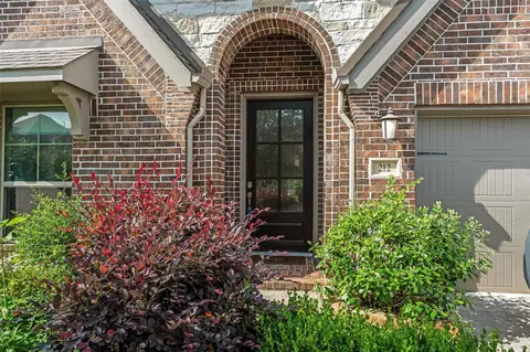 Exterior - 212 Trillium Park Loop, Conroe, TX 77304 photo 2 of 9