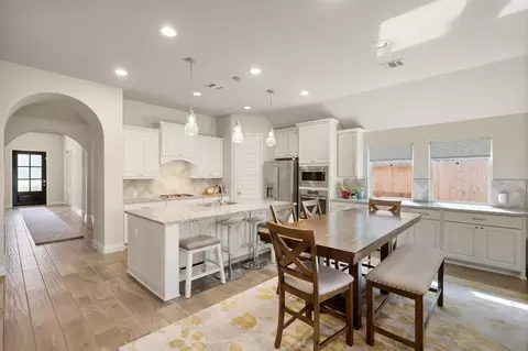 Entry Way - 212 Trillium Park Loop, Conroe, TX 77304 photo 2 of 7