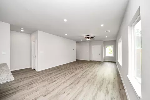 Living - 18745 Loom Dr, Conroe, TX 77306 photo 4 of 5