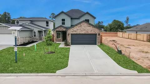 Exterior - 18745 Loom Dr, Conroe, TX 77306 photo 3 of 7