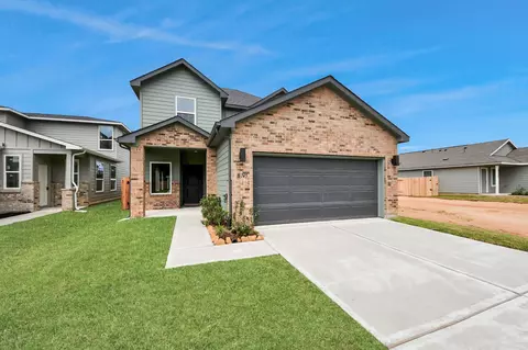 Exterior - 18745 Loom Dr, Conroe, TX 77306 photo 2 of 7