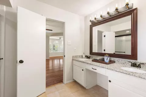 Bath - 30918 Trinket Dr, Spring, TX 77386 photo 1 of 4