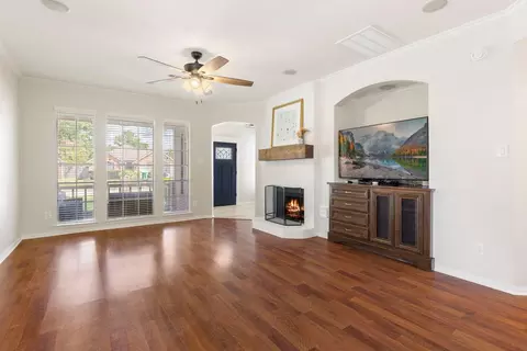 Living - 30918 Trinket Dr, Spring, TX 77386 photo 2 of 4