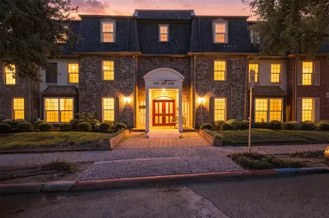 353 N Post Oak Ln #825, Houston, TX 77024