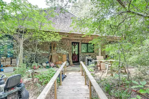 8464 Carolyn Ct, Plantersville, TX 77363
