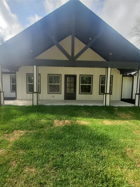 24647 Oak Creek Rd, Hockley, TX 77447