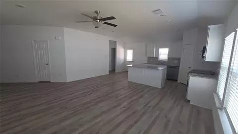 Living - 10481 Sugar Mill Dr, Conroe, TX 77306 photo 2 of 2