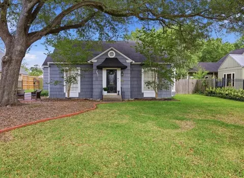 265 W Caldwood Dr, Beaumont, TX 77707
