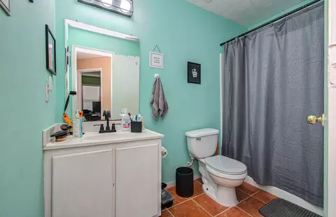 Bath - 747 Cape Cottage Ln, Spring, TX 77373 photo 2 of 5