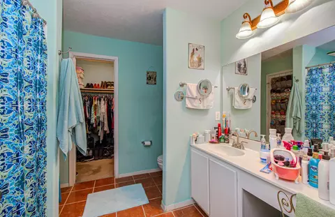 Bath - 747 Cape Cottage Ln, Spring, TX 77373 photo 3 of 5