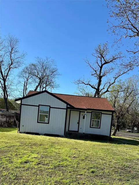 102 Georgia St, Houston, TX 77029