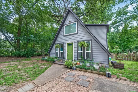 27206 Springwood Dr, Magnolia, TX 77354