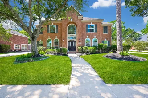 4306 Island Hills Dr, Houston, TX 77059