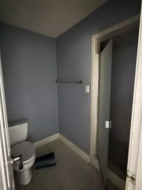 Bath - 8007 Northbridge Cir, Spring, TX 77379 photo 3 of 3
