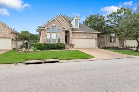 919 Grand Oaks Cir, College Station, TX 77840