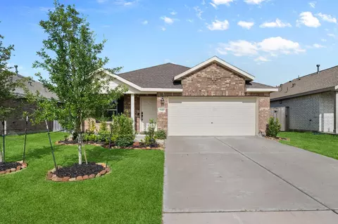 9410 Songlark Crest Dr, Baytown, TX 77521