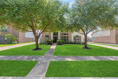 26819 Rockwood Park Ln, Cypress, TX 77433