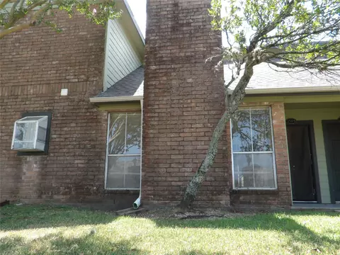 18800 Egret Bay Blvd #1505, Houston, TX 77058