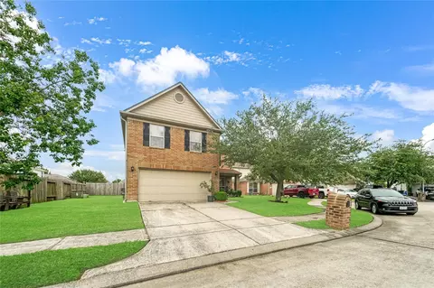 8011 Sumal Cir, Baytown, TX 77521