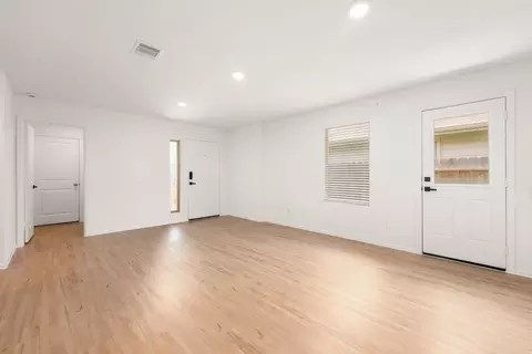 Living - 3119 Stotesbery Dr, Conroe, TX 77301 photo 2 of 2
