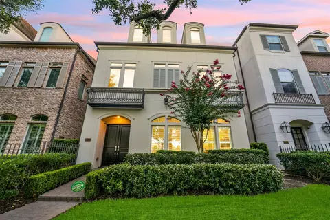 1110 Lake Pointe Pkwy, Sugar Land, TX 77478