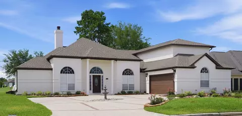 108 Somerton Dr, Montgomery, TX 77356