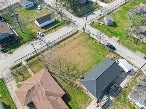 7902 Pointer St, Houston, TX 77016 photo 2