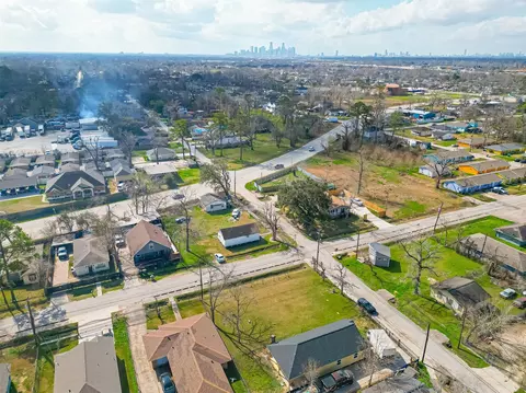 7902 Pointer St, Houston, TX 77016 photo 23