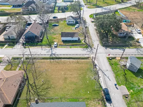 7902 Pointer St, Houston, TX 77016 photo 4