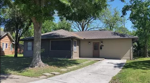 1611 Patrick St, Pasadena, TX 77506 photo 1