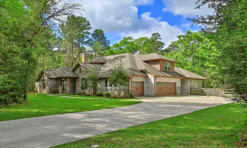 28007 Hickory Ct, Magnolia, TX 77355