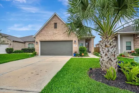 5314 Abbeville Ct, Dickinson, TX 77539