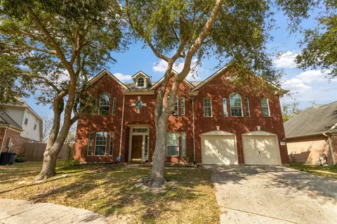 2135 Emerald Cove Dr, League City, TX 77573
