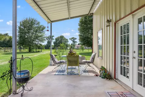 4942 Old Wagon Ln, Richards, TX 77873 photo 2
