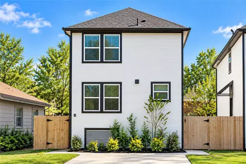 4114 Majestic St #A/B, Houston, TX 77026