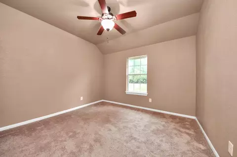 Bedroom - 17820 Mcdonald Ct, Conroe, TX 77302 photo 9 of 9