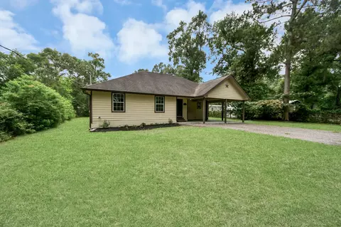 Exterior - 17820 Mcdonald Ct, Conroe, TX 77302 photo 5 of 11
