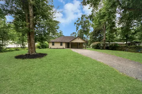 Exterior - 17820 Mcdonald Ct, Conroe, TX 77302 photo 2 of 11