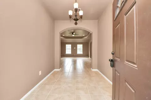 Entry Way - 17820 Mcdonald Ct, Conroe, TX 77302 photo 1 of 2