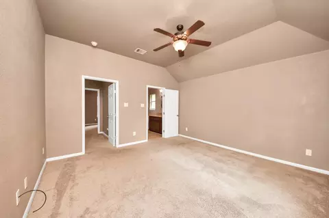 Bedroom - 17820 Mcdonald Ct, Conroe, TX 77302 photo 2 of 9