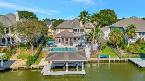2525 Breaux Trce, Seabrook, TX 77586