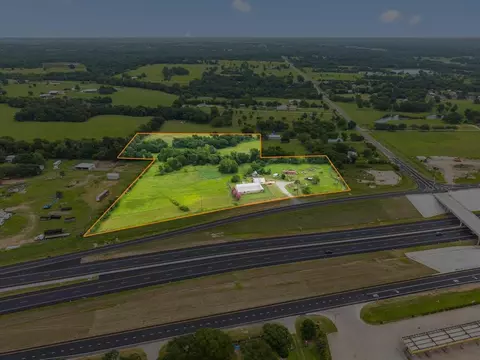 17645 Highway 6, Navasota, TX 77868