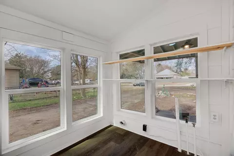 Exterior - 158 E 7th St, Trinity, TX 75862 photo 3 of 10