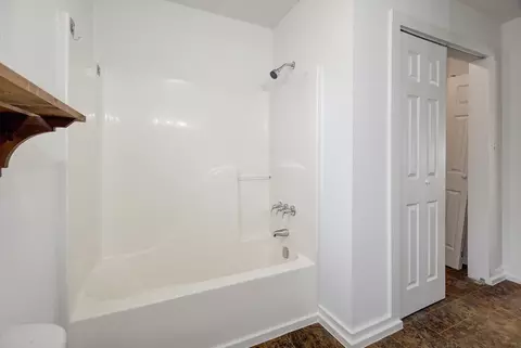 Bath - 158 E 7th St, Trinity, TX 75862 photo 2 of 5